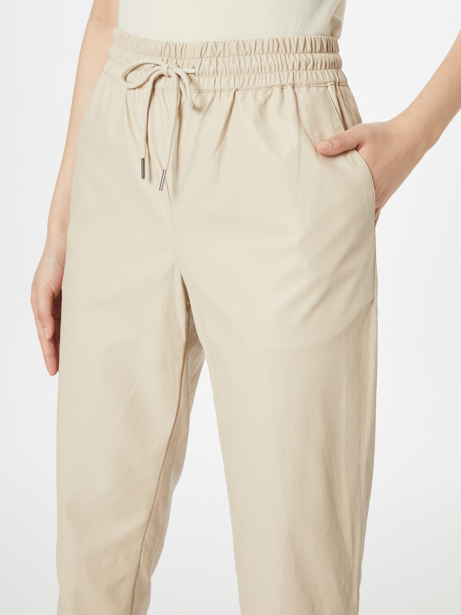 b.young Hose ESONI in Beige 