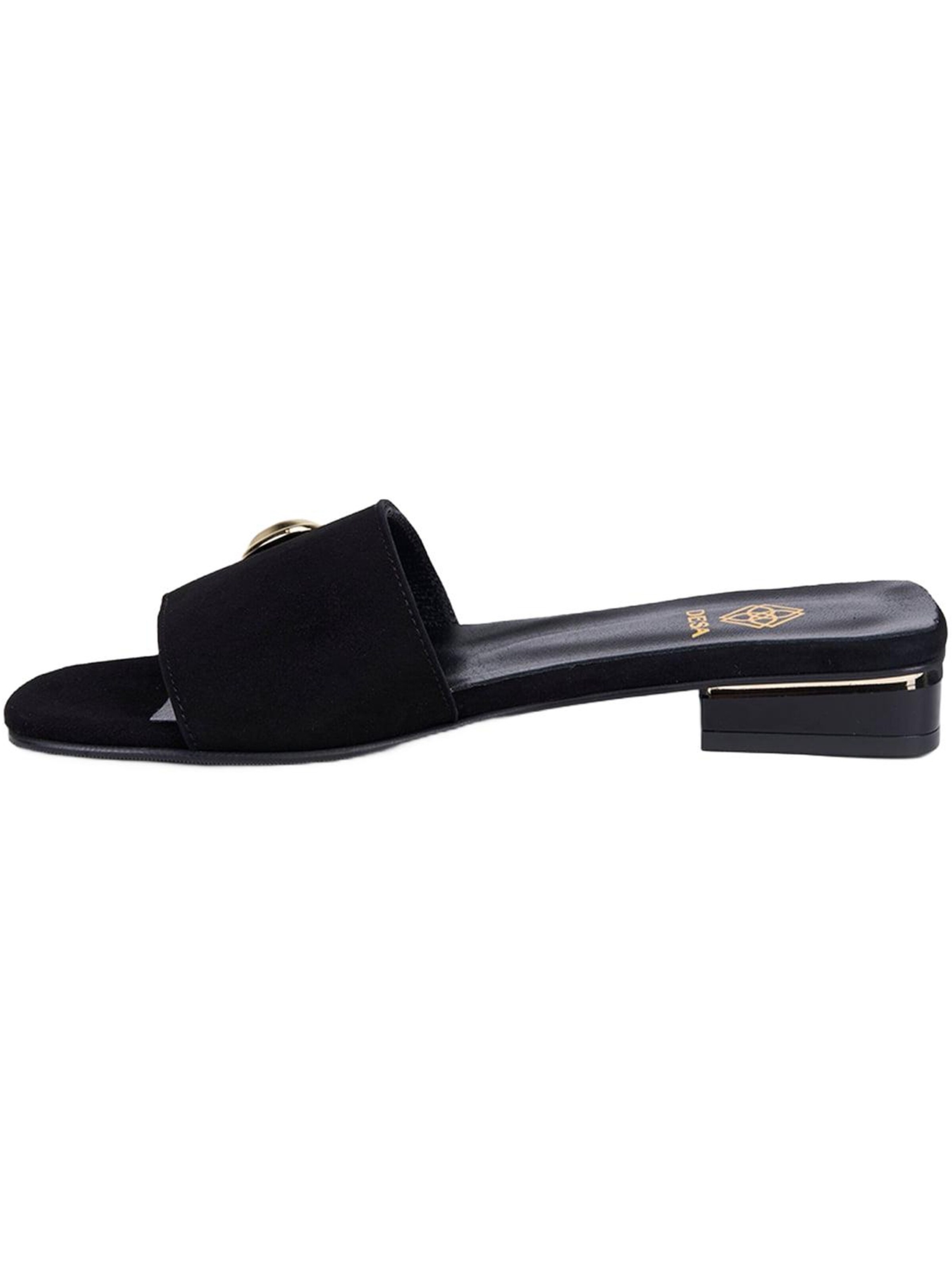 Desa Mule in Black