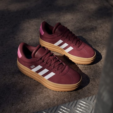 ADIDAS SPORTSWEAR Tenisky 'VL Court Bold' - Červená