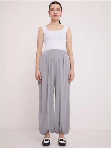 Bigdart - Perna larga Calças harem em cinzento