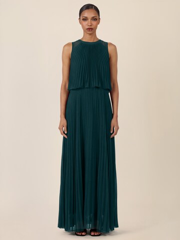 APART Evening Dress in Green: front
