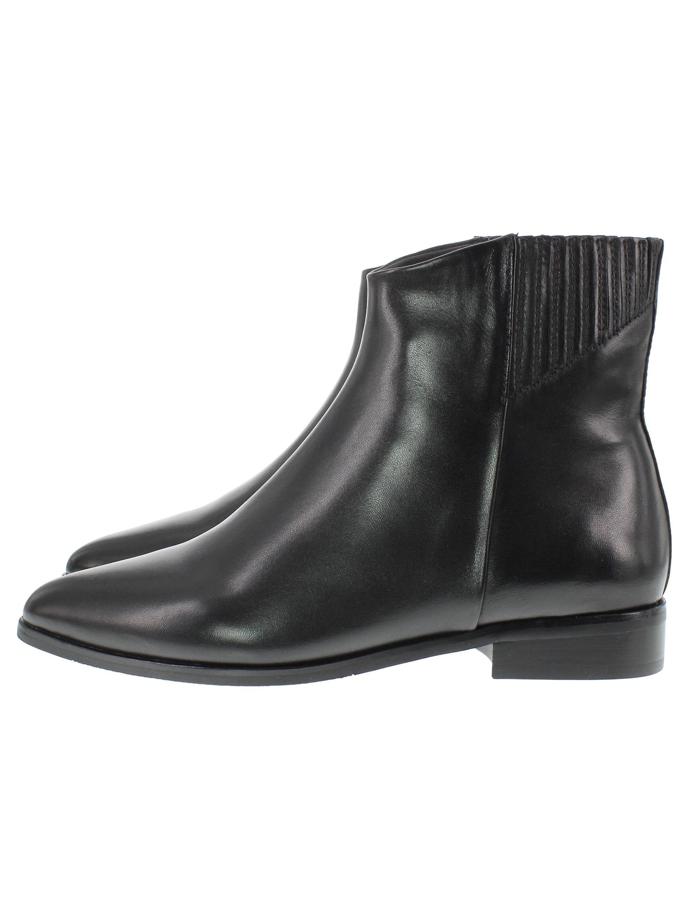 Everybody Booties 'LARISSA' in Black