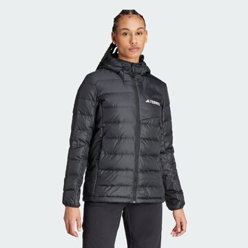 ADIDAS TERREX Μπουφάν πεζοπορίας σε μαύρο: μπροστά