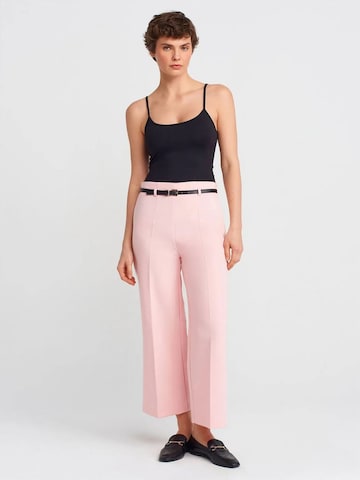 Dilvin Tanktops & Camis in Schwarz