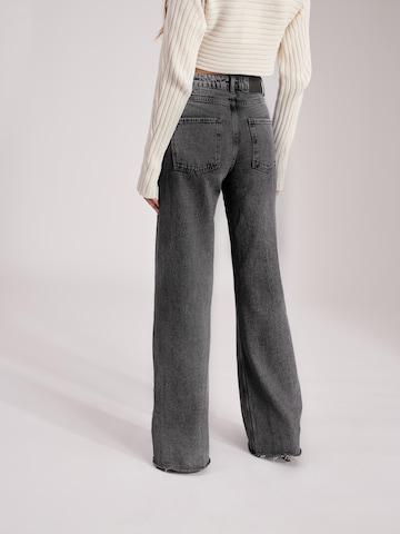 RÆRE by Lorena Rae Regular Jeans 'Mara Tall' in Grey