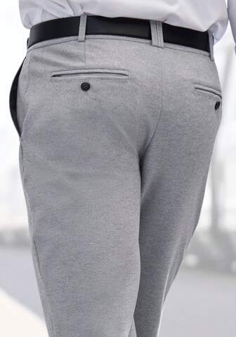 JOHN DEVIN Regular Hose in Grau