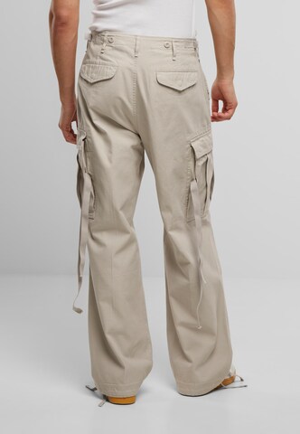 Brandit Loosefit Cargohose in Weiß