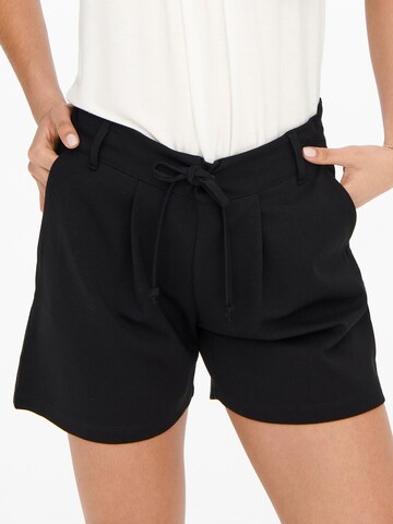 JDY Regular Shorts in Schwarz