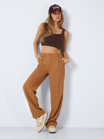 Noisy may Loose fit Pleat-front trousers 'Drewie' in Brown
