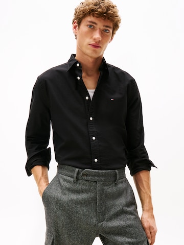 Coupe regular Chemise 'HERITAGE' TOMMY HILFIGER en noir : devant