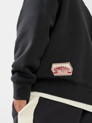 FC BAYERN MÜNCHEN Sweater in Black