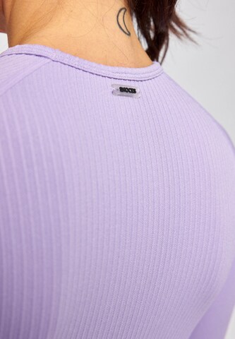 SNOCKS Performance Shirt in Purple