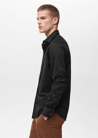 MANGO MAN Regular fit Button Up Shirt 'Adana' in Black