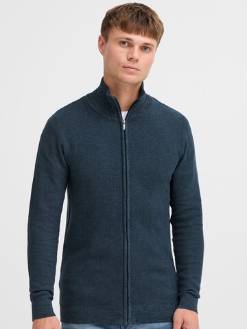 INDICODE JEANS Gebreid vest ' Jadan ' in Blauw: voorkant