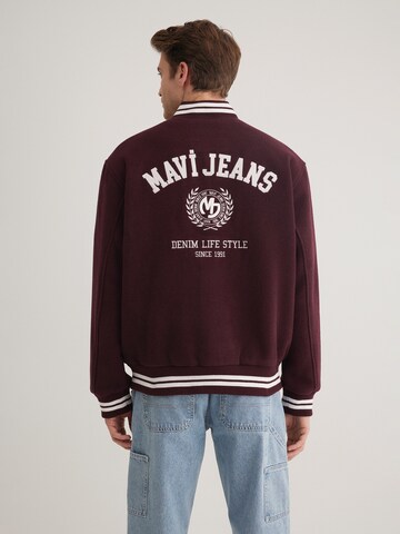 Mavi Jacke in Rot: Vorderseite