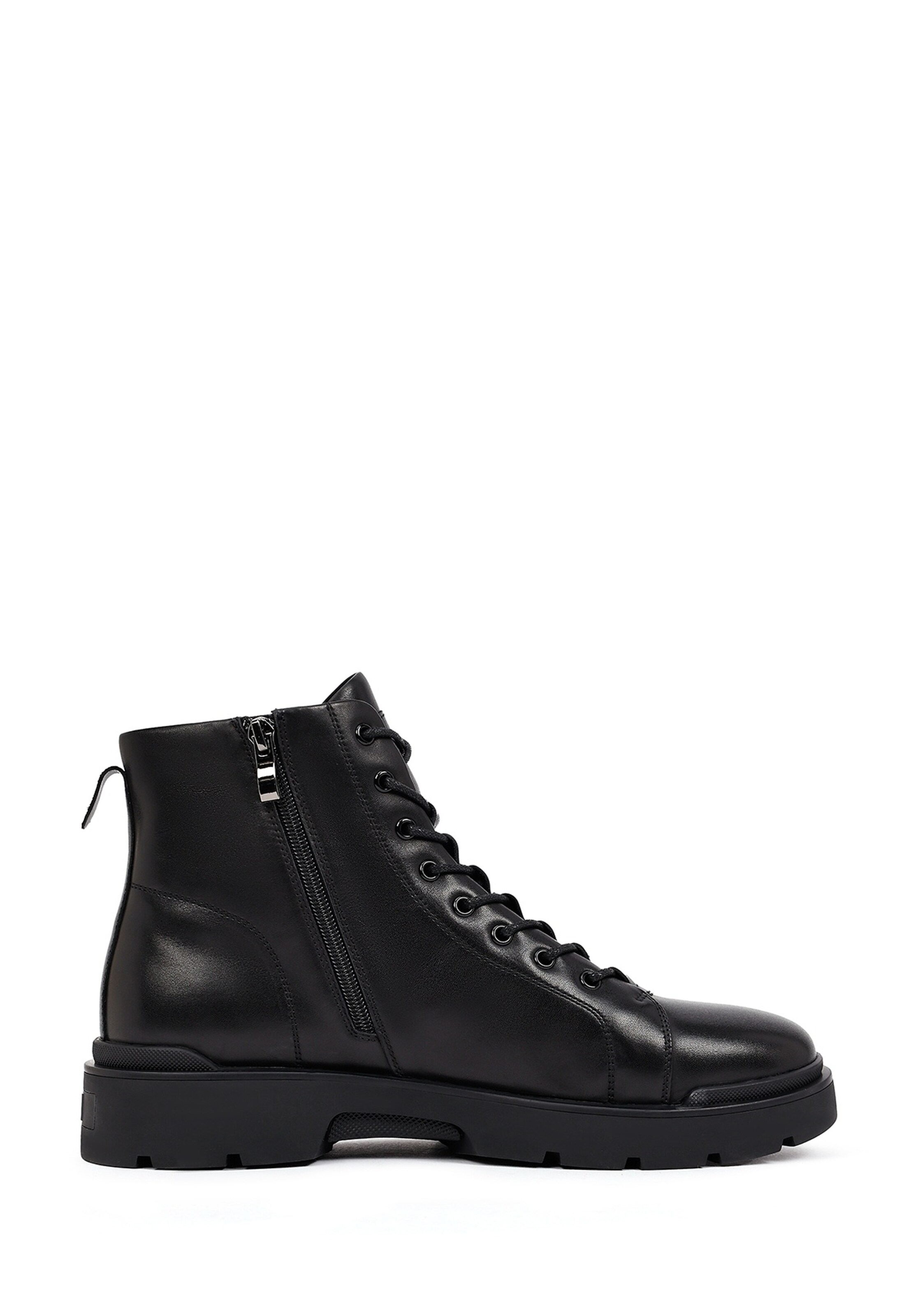Derimod Lace-Up Boots in Black