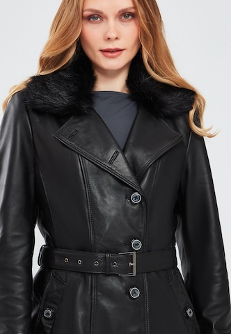 Derimod Mantel in Schwarz