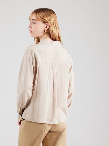 QS - Blusa en blanco