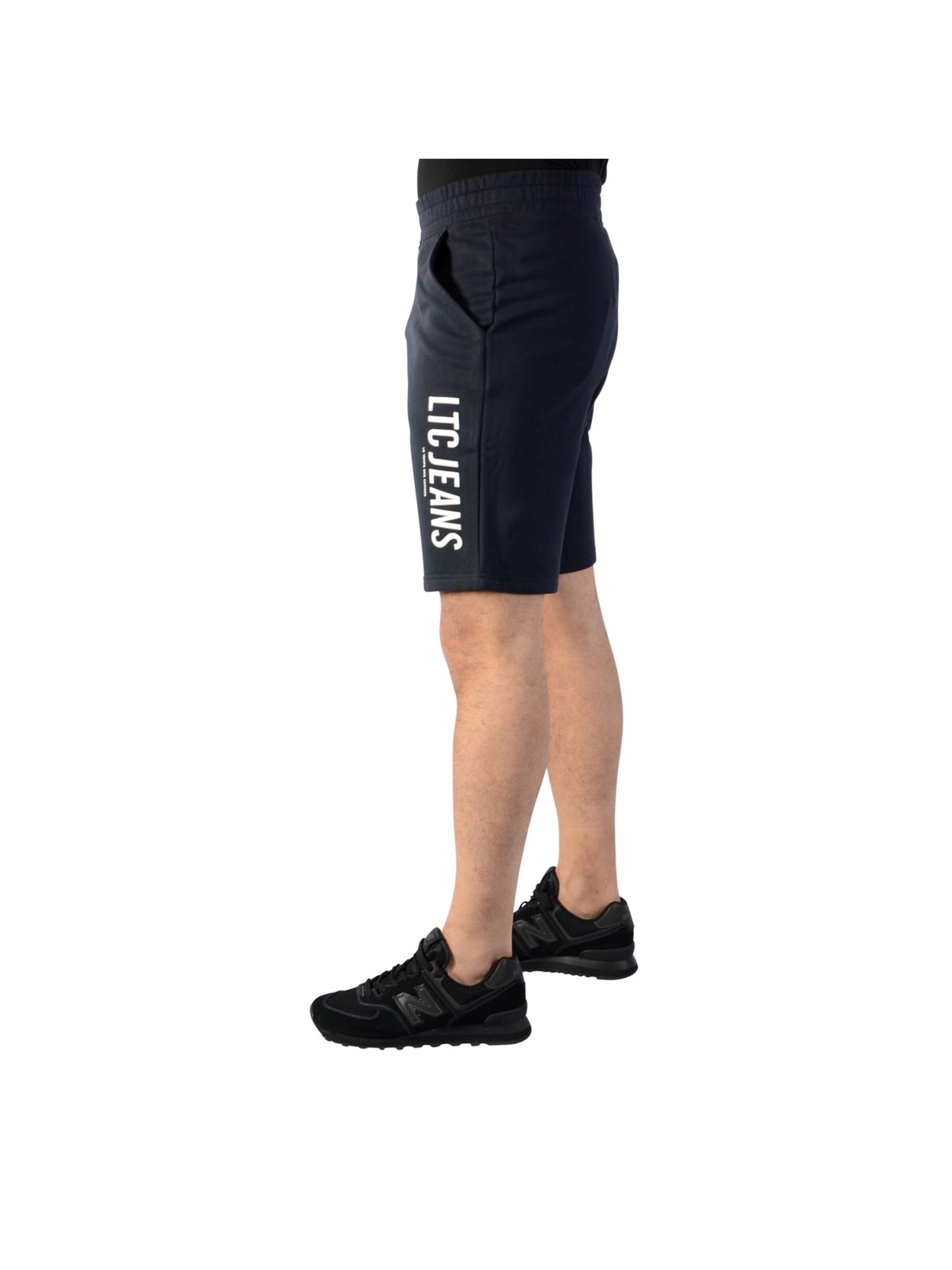Le Temps Des Cerises Regular Trousers in Black