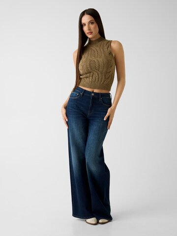 GUESS Sweater in Green