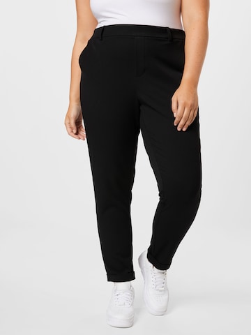 Vero Moda Curve Slimfit Hose 'Maya' in Schwarz: predná strana