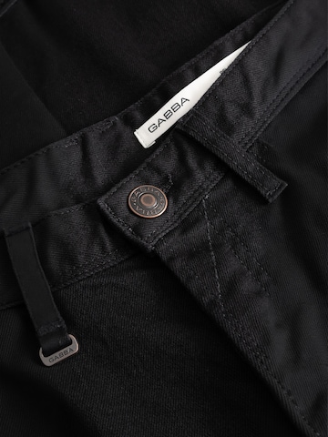 GABBA - regular Vaquero 'Senna' en negro: frente