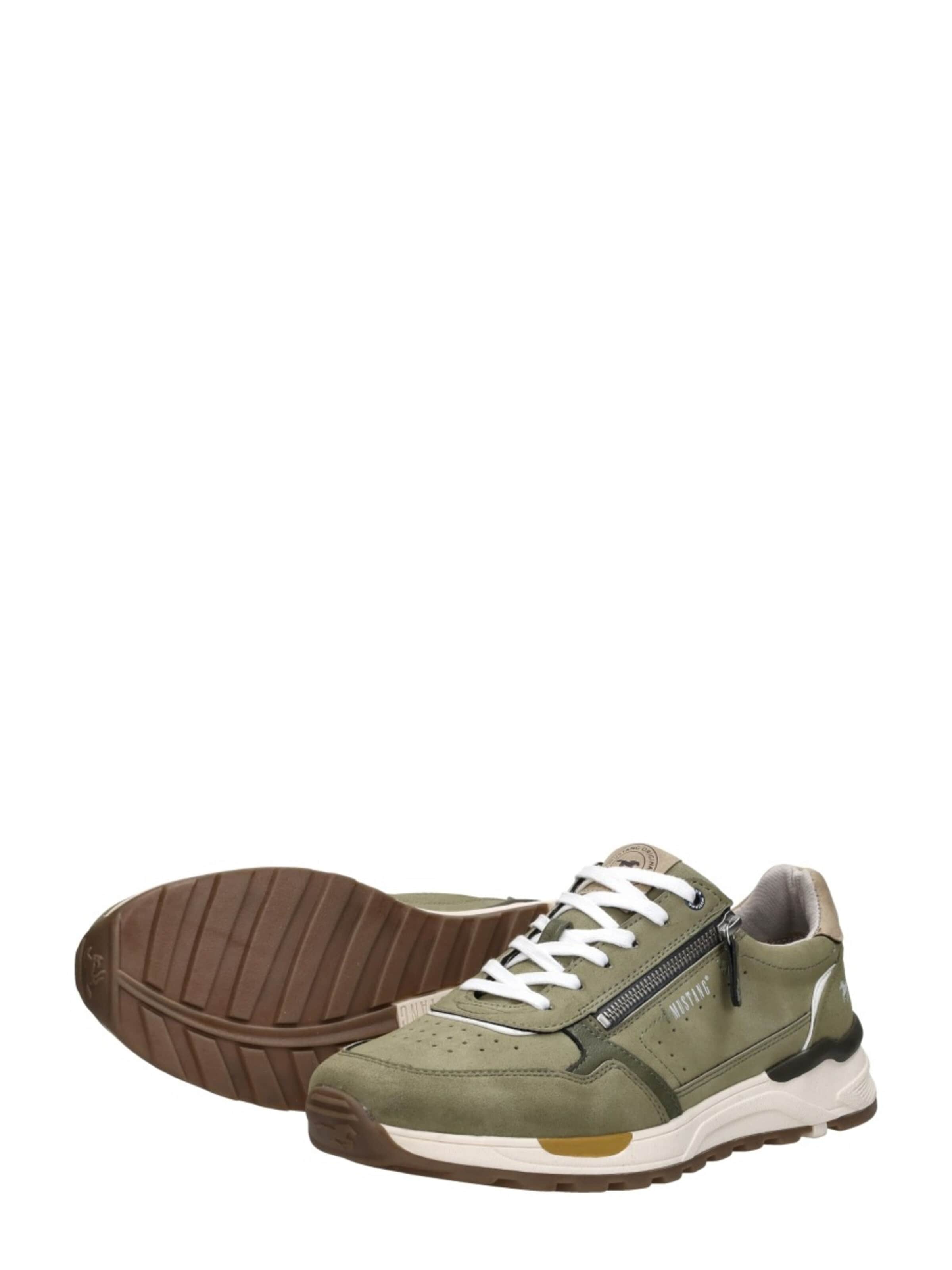 Baskets basses 'Sneakers Laag' MUSTANG en vert
