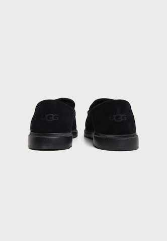 UGG - Zapatillas en negro