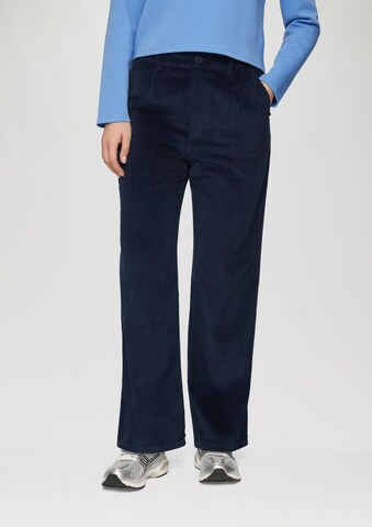 QS Regular Bundfaltenhose in Blau: Vorderseite
