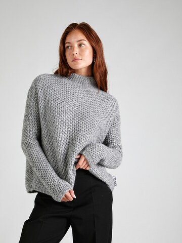 HUGO Пуловер 'Safineyn' в сиво: отпред