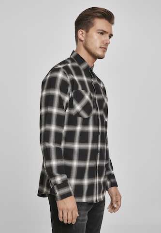 Urban Classics Regular fit Button Up Shirt in Black