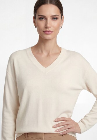 Usha Trui 'Casual' in Wit