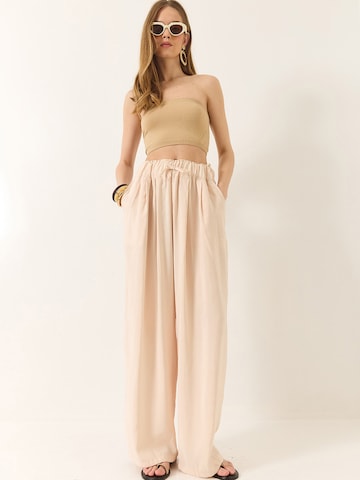 Bianco LucciLoosefit Hlače - bež boja