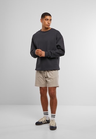 Urban Classics Loose fit Trousers in Grey