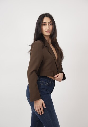 Elara Blazer in Brown