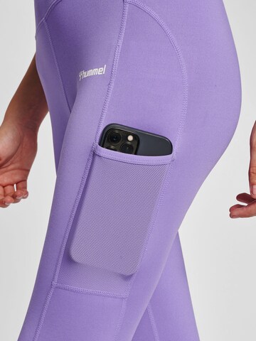 Hummel Skinny Sportsbukser 'Chipo' i lilla