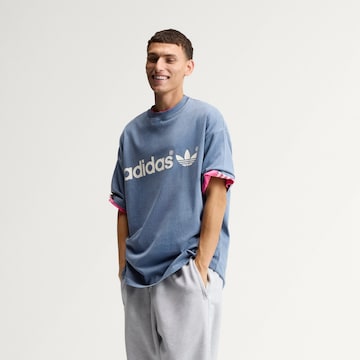 ADIDAS ORIGINALS - Camiseta 'AdiSignature NY' en azul: frente