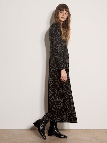 Robe ' ' Apricot en vert