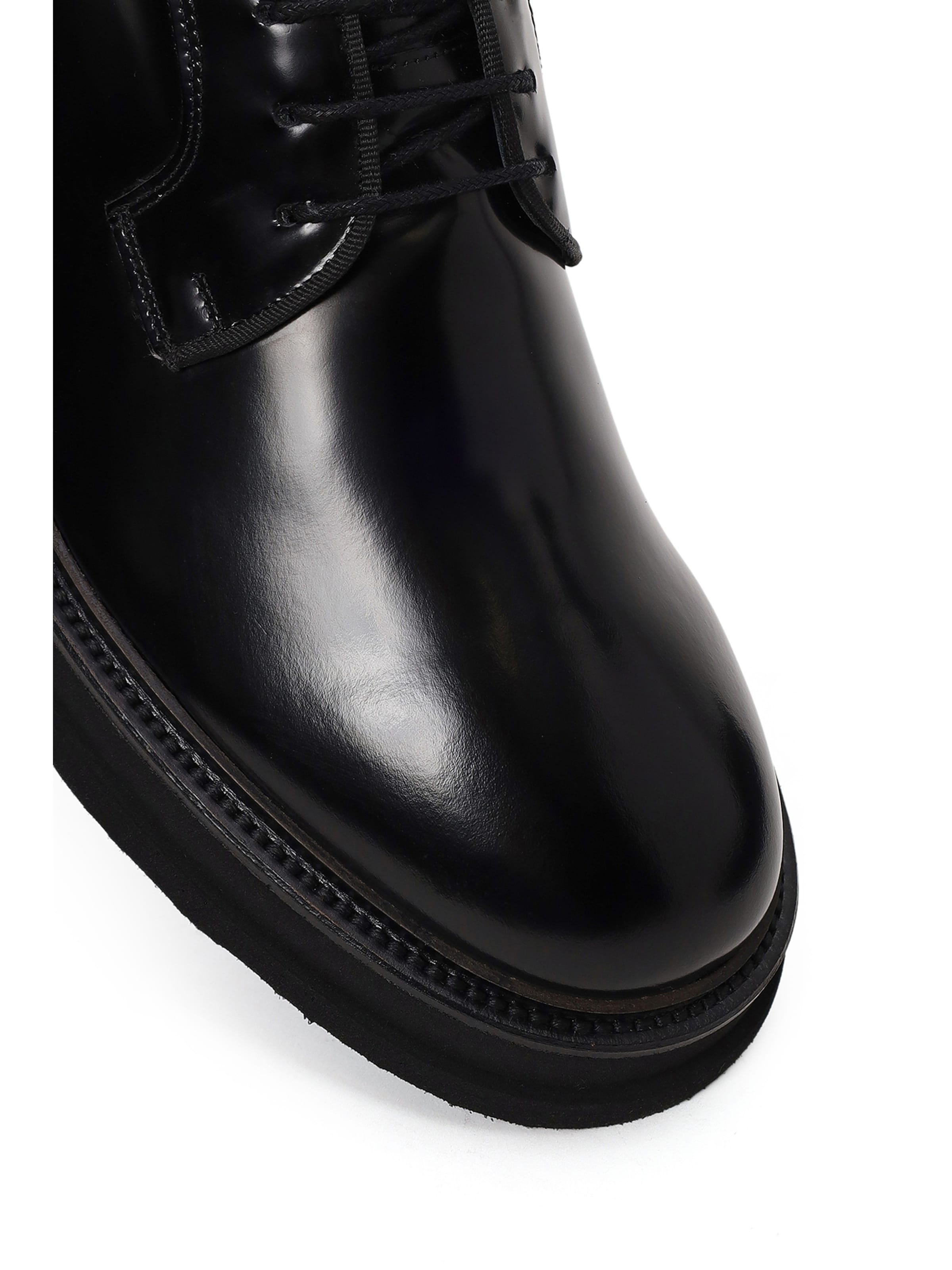 Derimod - Zapatos con cordón en negro