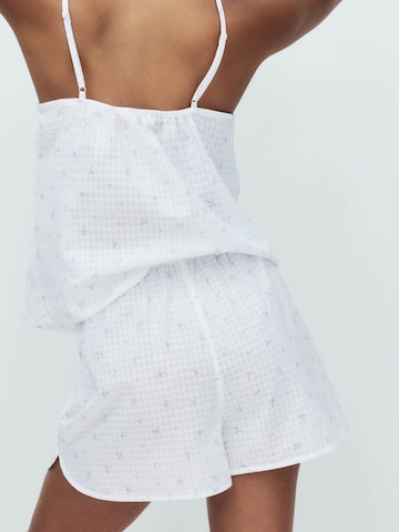 Pantaloncini da pigiama di Marks & Spencer in bianco