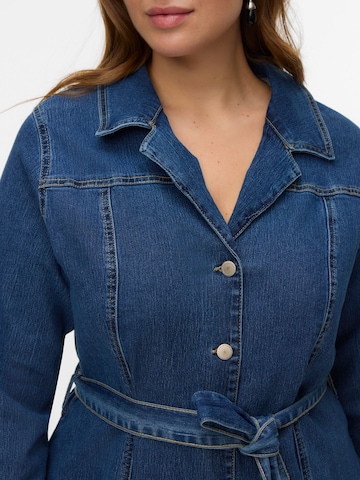 Abito camicia 'VMCTelly' di Vero Moda Curve in blu