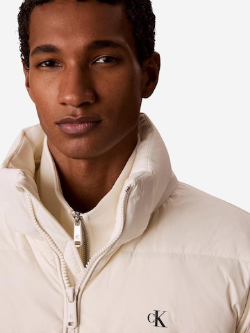 Calvin Klein Jeans - Abrigo de invierno en blanco