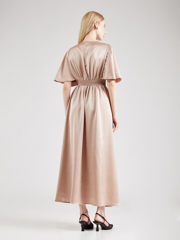 Abito 'GISELA' di SISTERS POINT in beige