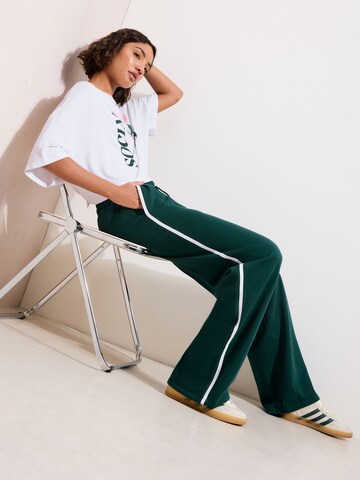 Loosefit Pantalon Friends Like These en vert