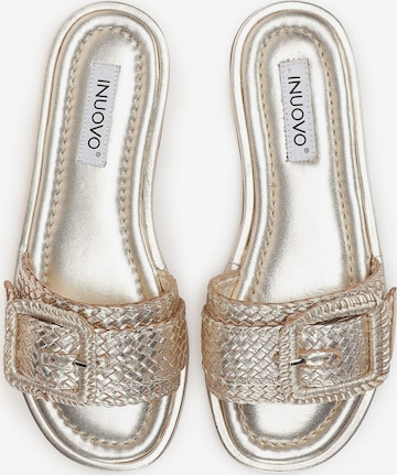 INUOVO Pantolette in Gold