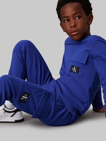 Effilé Pantalon Calvin Klein Jeans en bleu