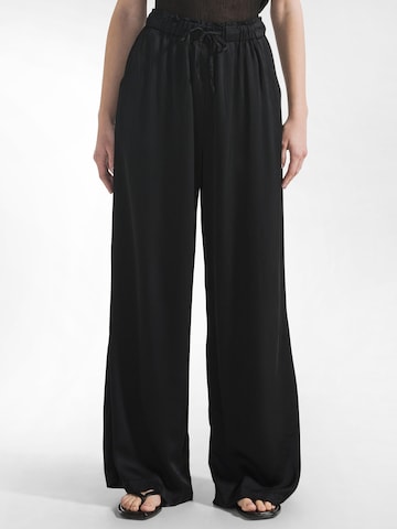 DEHA Wide leg Trousers 'Palazzo' in Black: front