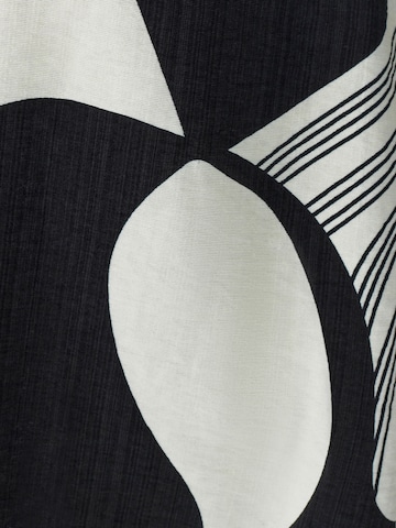 Rochie de vară de la St MRLO pe negru