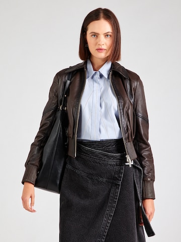 REMAIN Jacke in Braun: Vorderseite