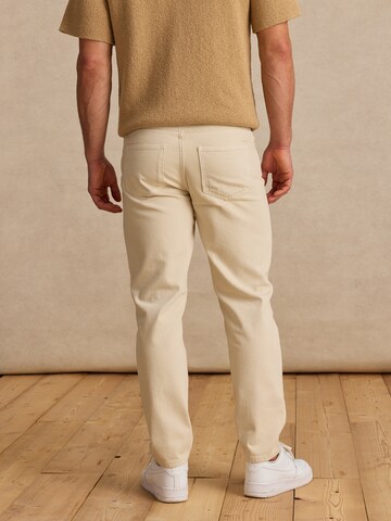 Regular Jean 'Miguel' DAN FOX APPAREL en blanc